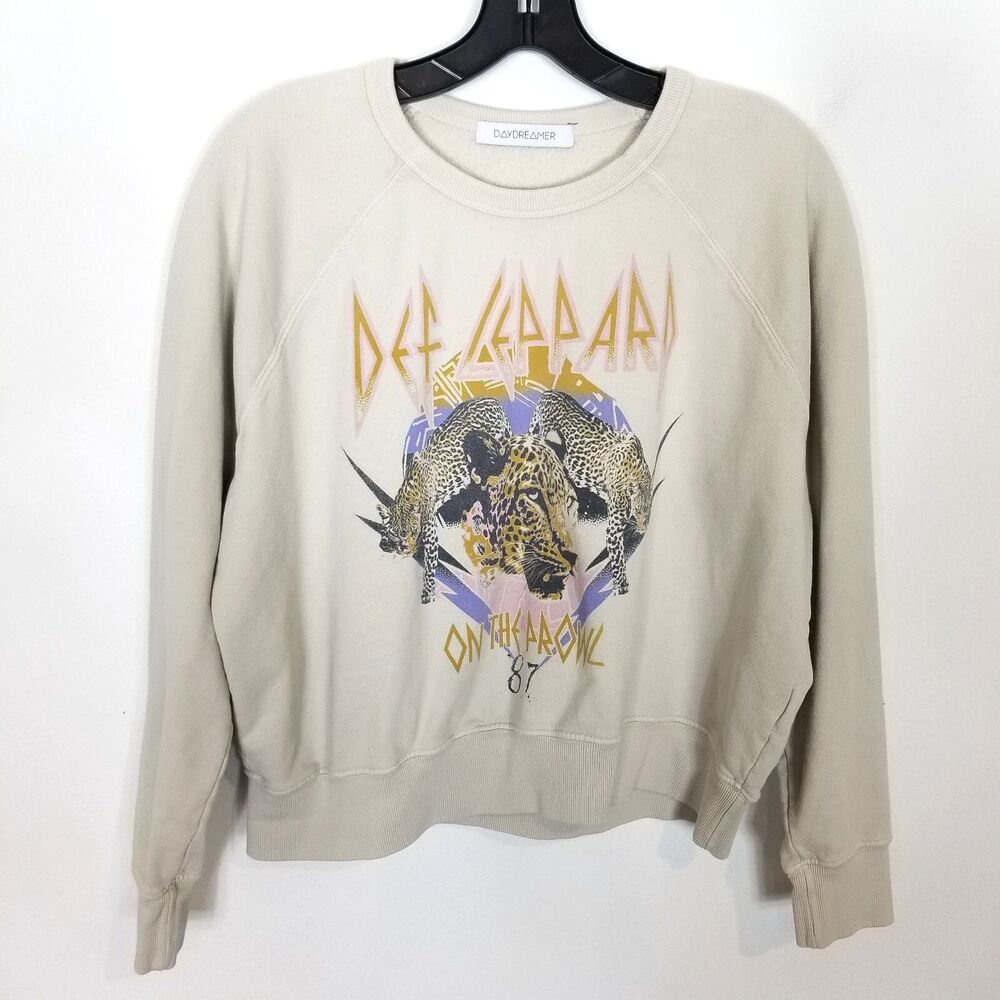Daydreamer Women Def Leppard On The Prowl Graphic Sweatshirt Sz S Ivory